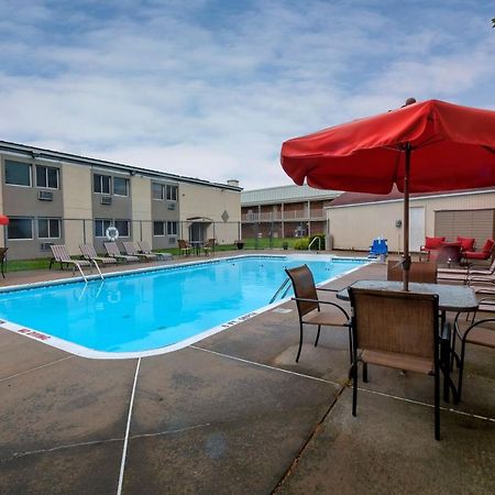 Red Roof Inn And Suites Herkimer Εξωτερικό φωτογραφία