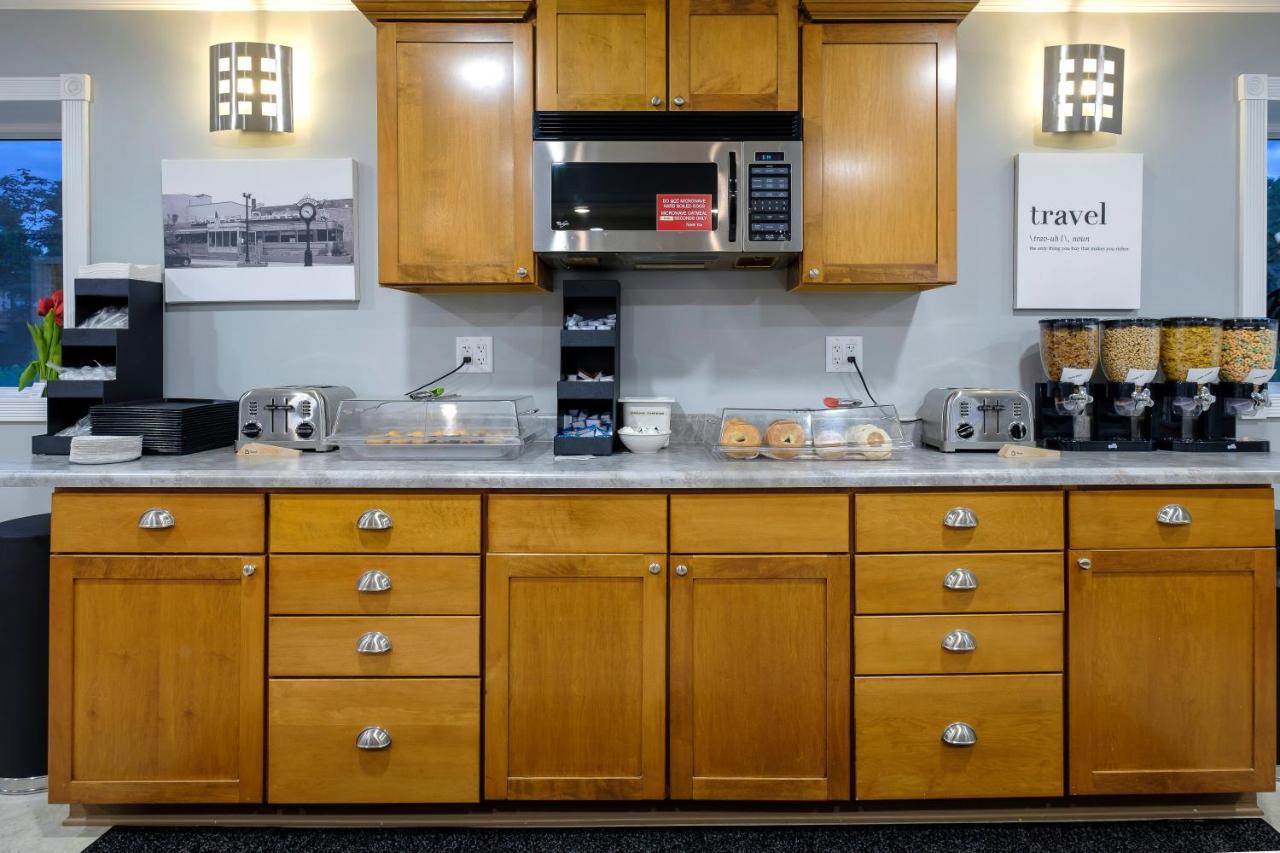 Red Roof Inn And Suites Herkimer Εξωτερικό φωτογραφία