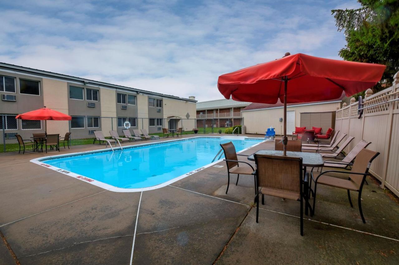 Red Roof Inn And Suites Herkimer Εξωτερικό φωτογραφία