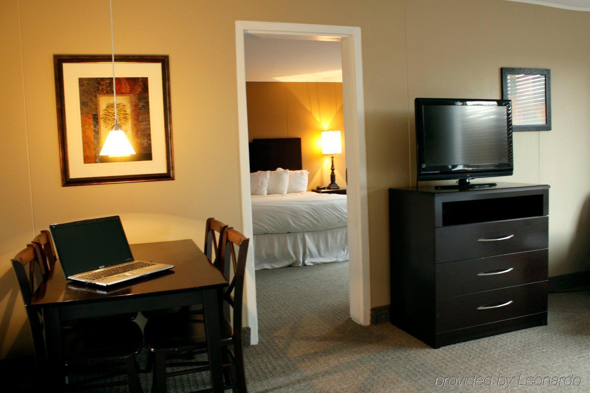 Red Roof Inn And Suites Herkimer Εξωτερικό φωτογραφία